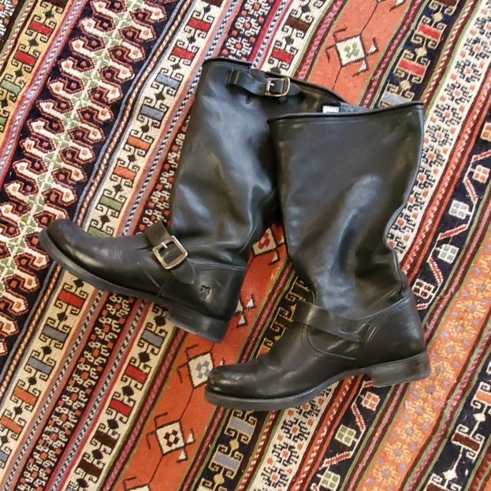 Frye Veronica boots Sz 10